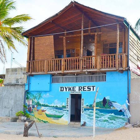 Dyke Rest Hotel Trincomalee Værelse billede