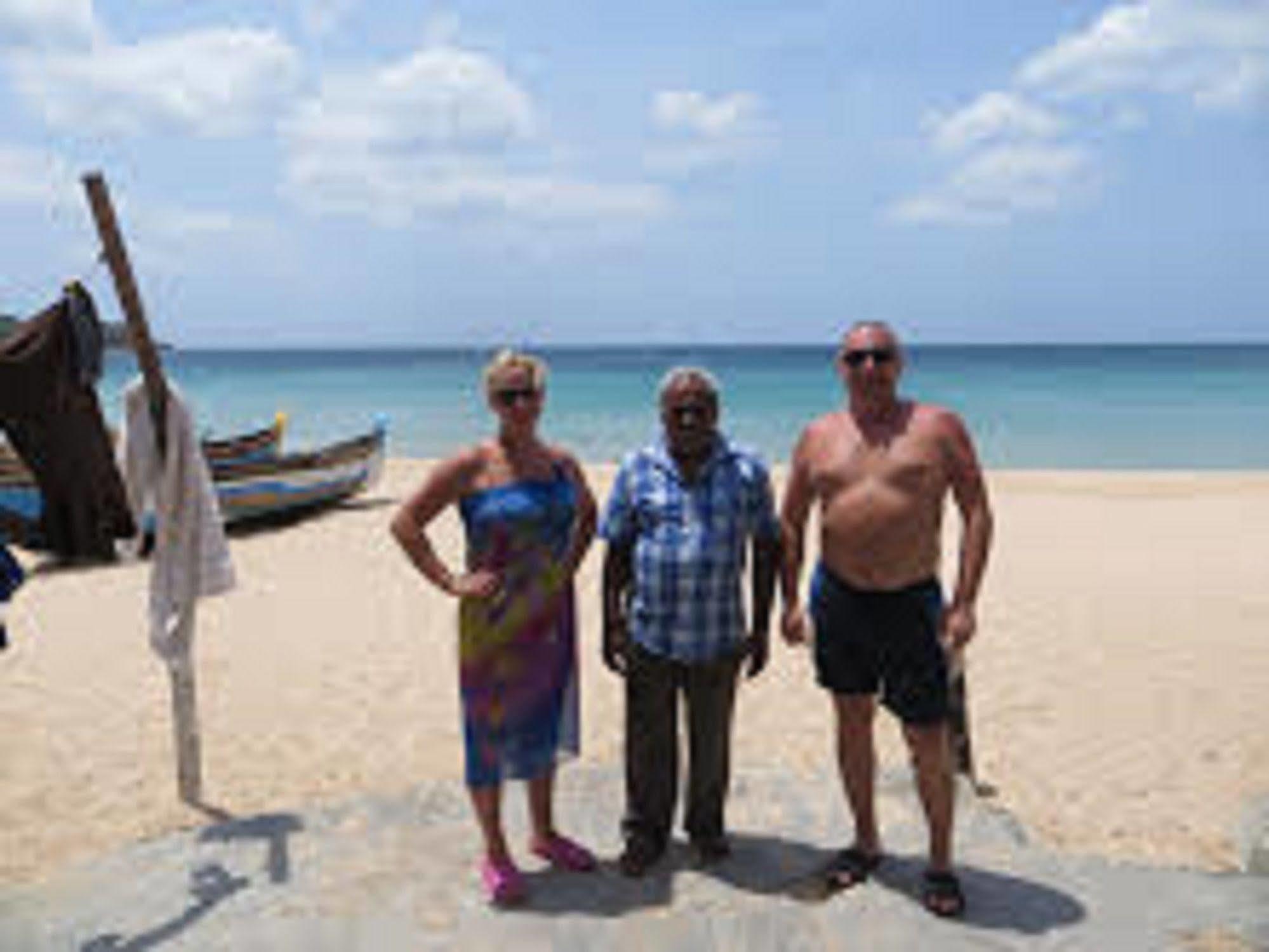 Dyke Rest Hotel Trincomalee Eksteriør billede